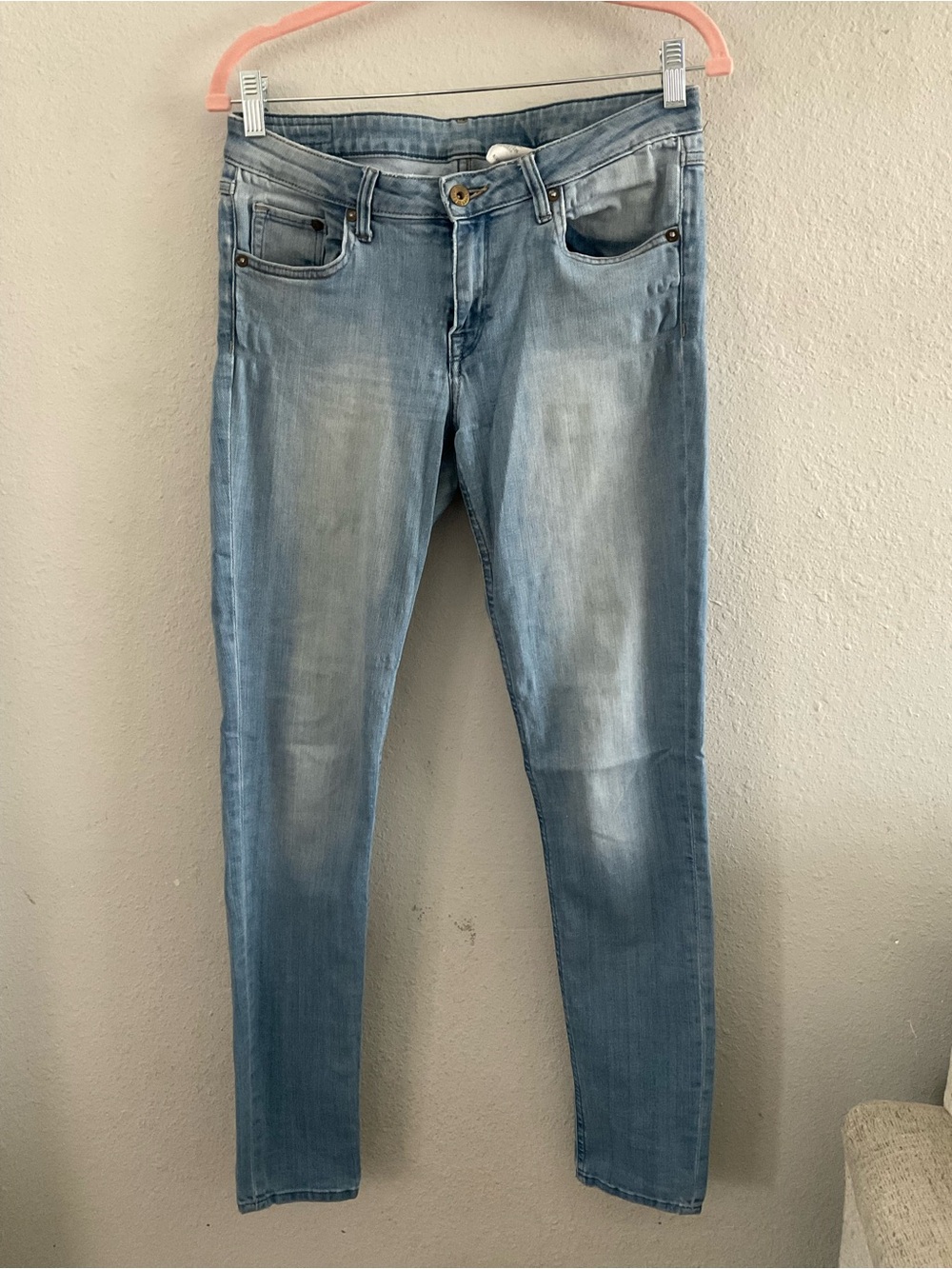 H&M Light Wash Skinny Jeans